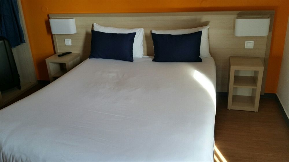 Budget Hotel Melun Sud - Dammarie Les Lys Exterior photo